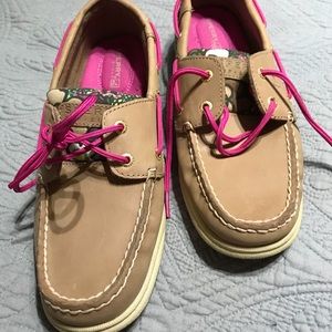 Womens size 7 Sperry shoes